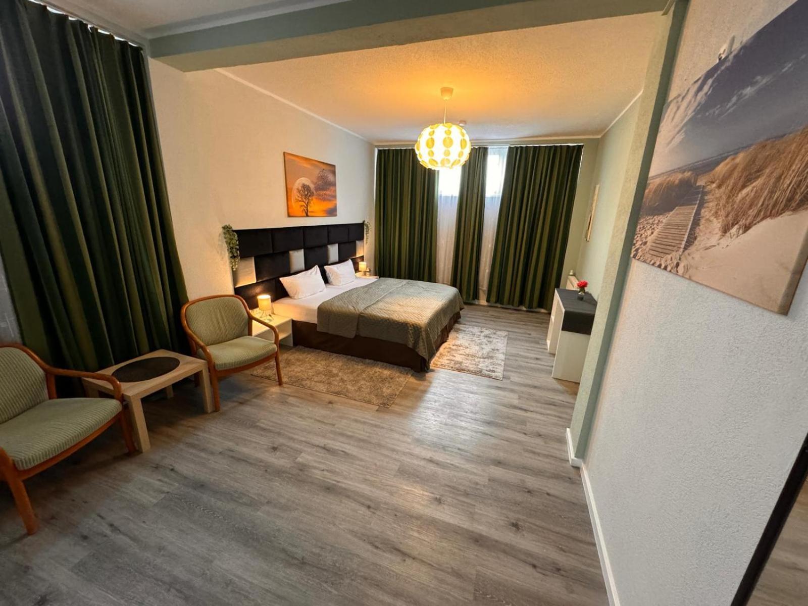F-F Haus Monteuren Unterkunft Neuhausen auf den Fildern 외부 사진