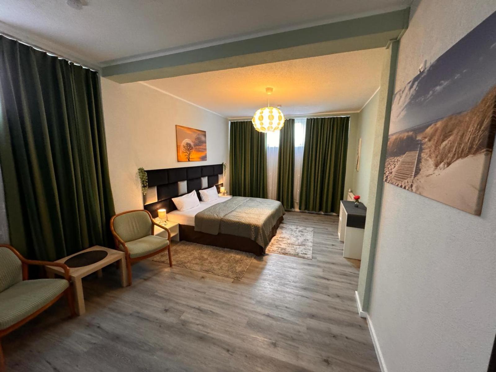 F-F Haus Monteuren Unterkunft Neuhausen auf den Fildern 외부 사진