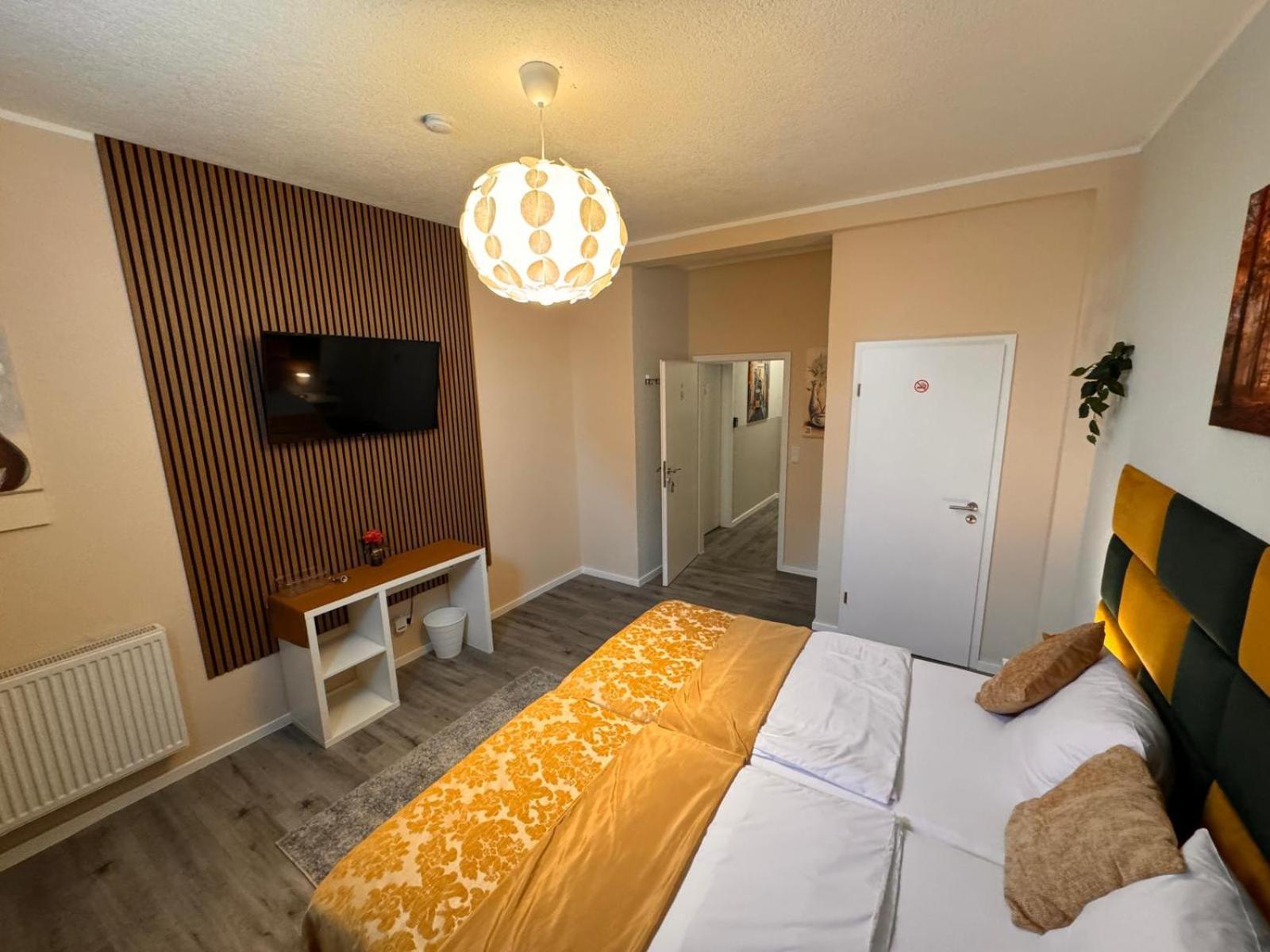 F-F Haus Monteuren Unterkunft Neuhausen auf den Fildern 외부 사진