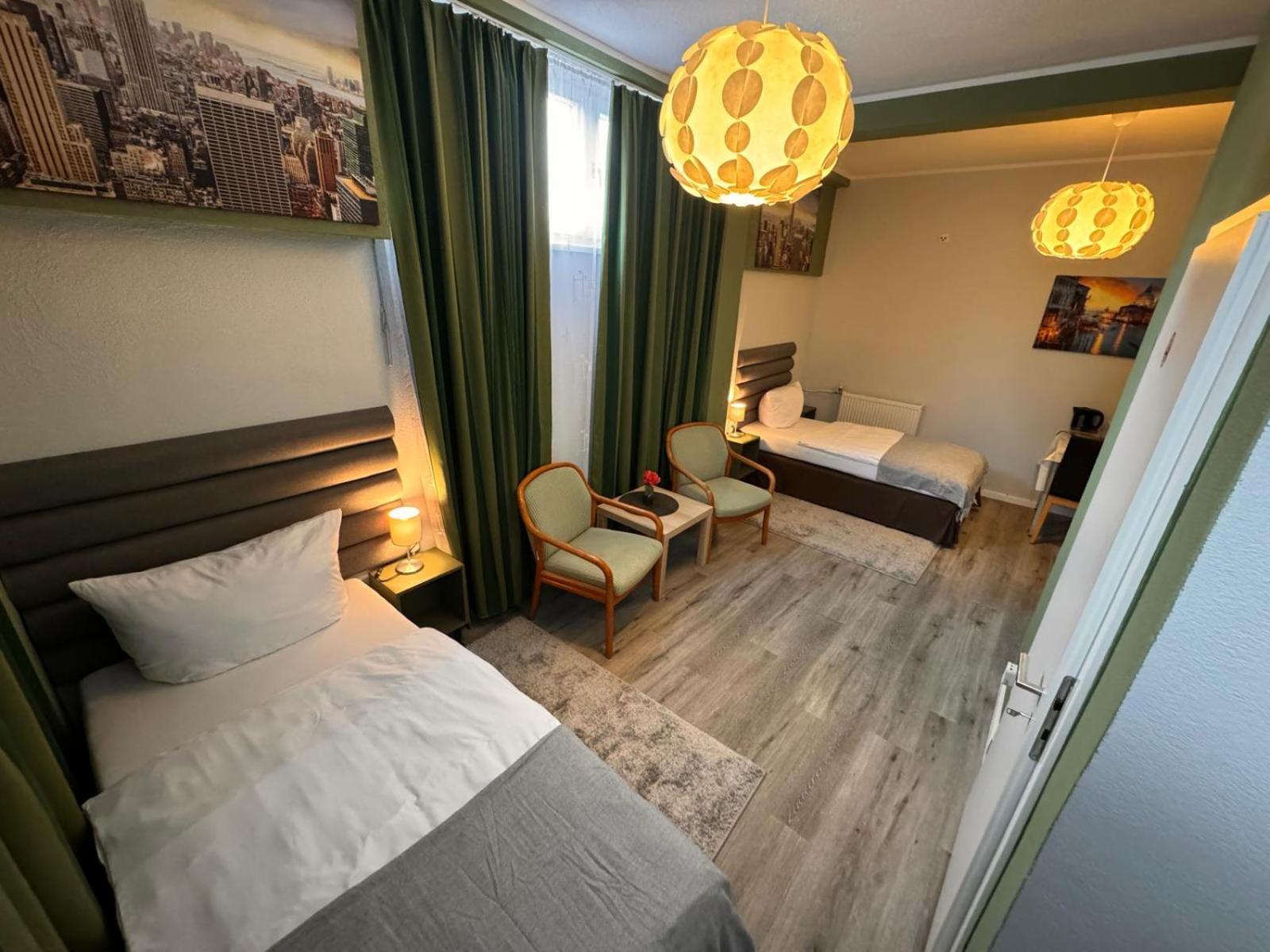 F-F Haus Monteuren Unterkunft Neuhausen auf den Fildern 외부 사진